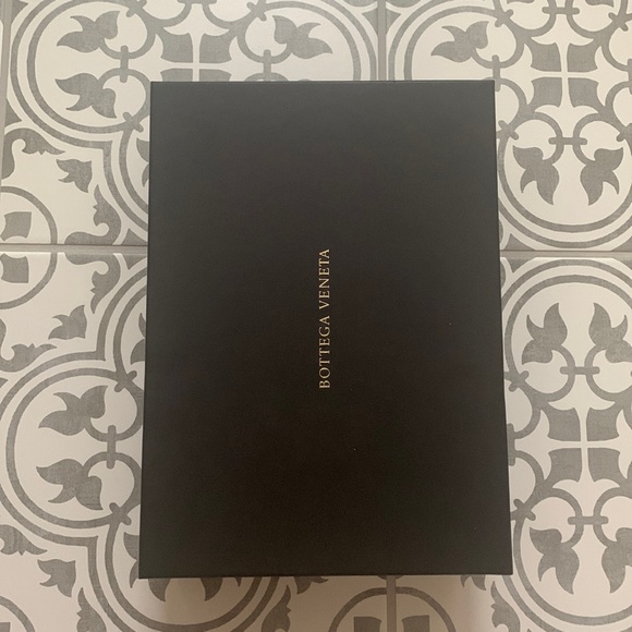 Bottega Veneta “curve” sandal in black size 38.5 NWT - Picture 7 of 12